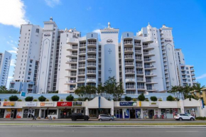 Four Bedroom Penthouse Broadbeach - Self Contained & Privately Managed - Wow Stay, Surfers Paradise